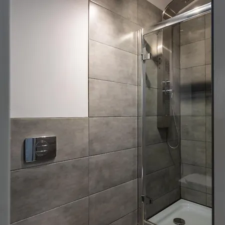 Prestigious Main Square Apartament *