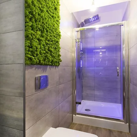 Prestigious Main Square Apartament *