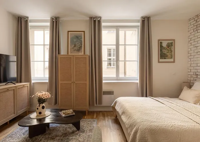 Prestigious Main Square Appartement